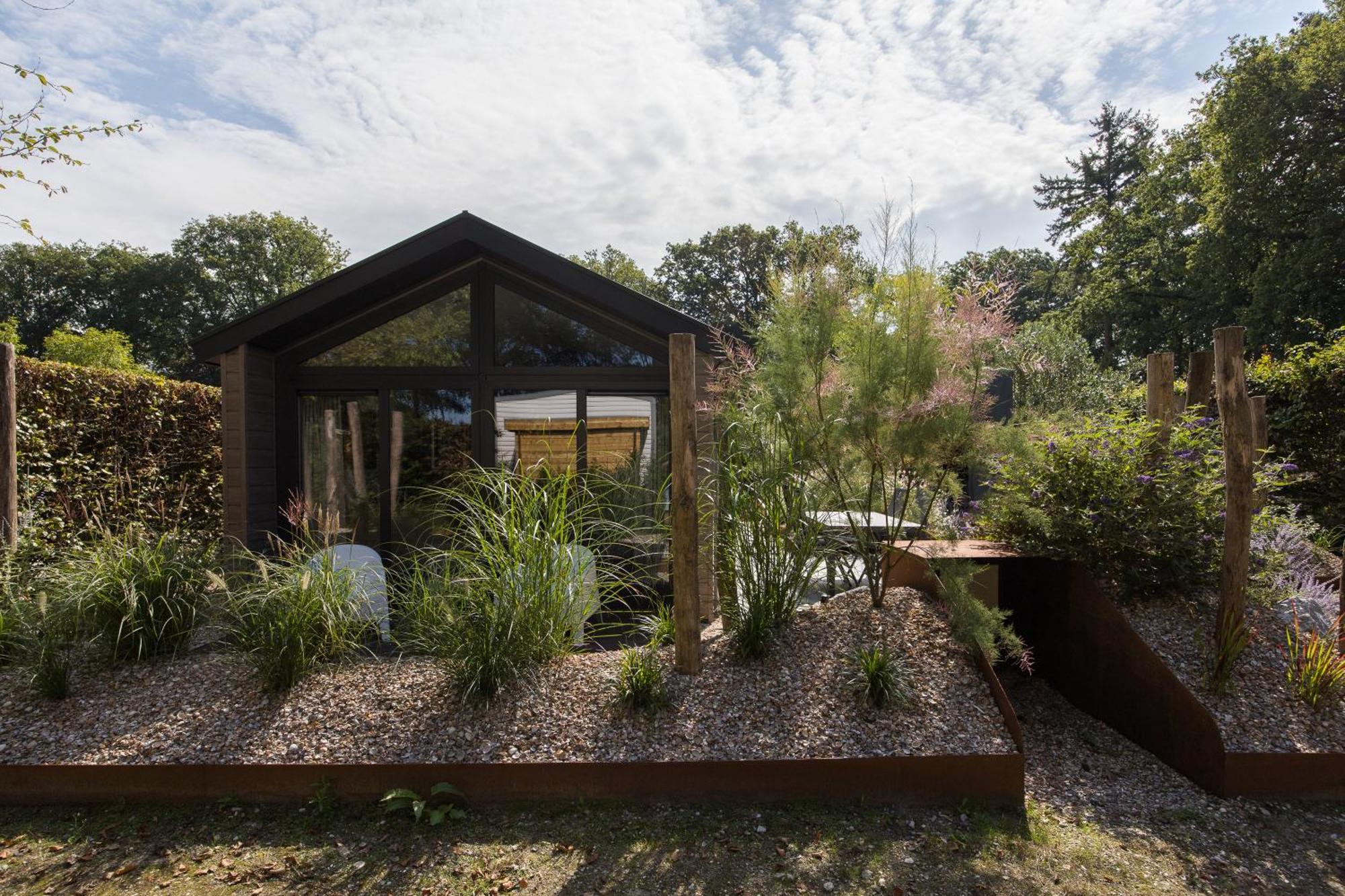 Modern Ingericht Chalet Op Groen Park Op De Veluwe Epe Exterior foto